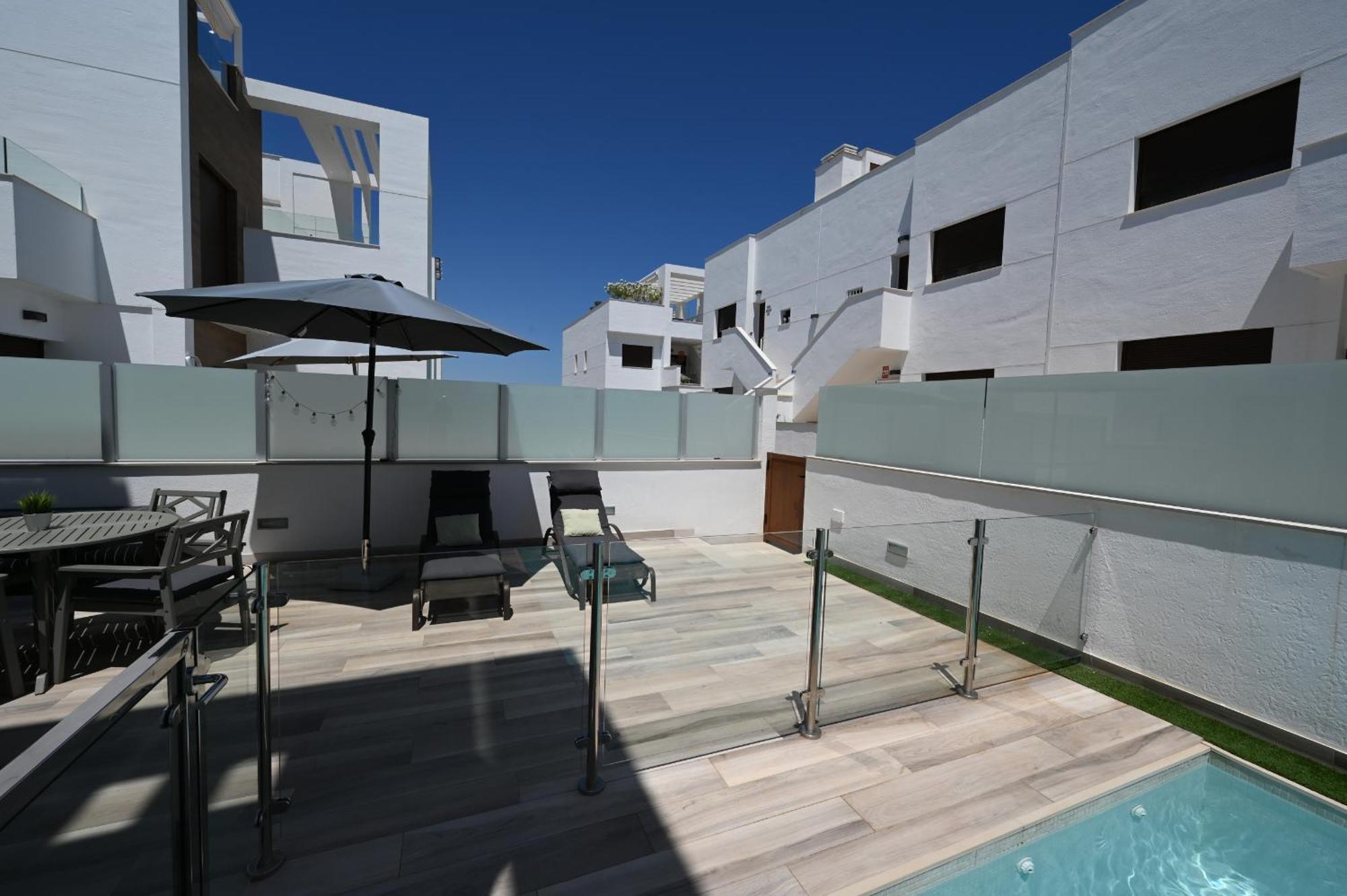 Lake House By United Renters Villa Torrevieja Exterior photo